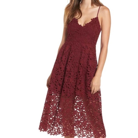 ASTR Dresses & Skirts - ASTR lace midi dress